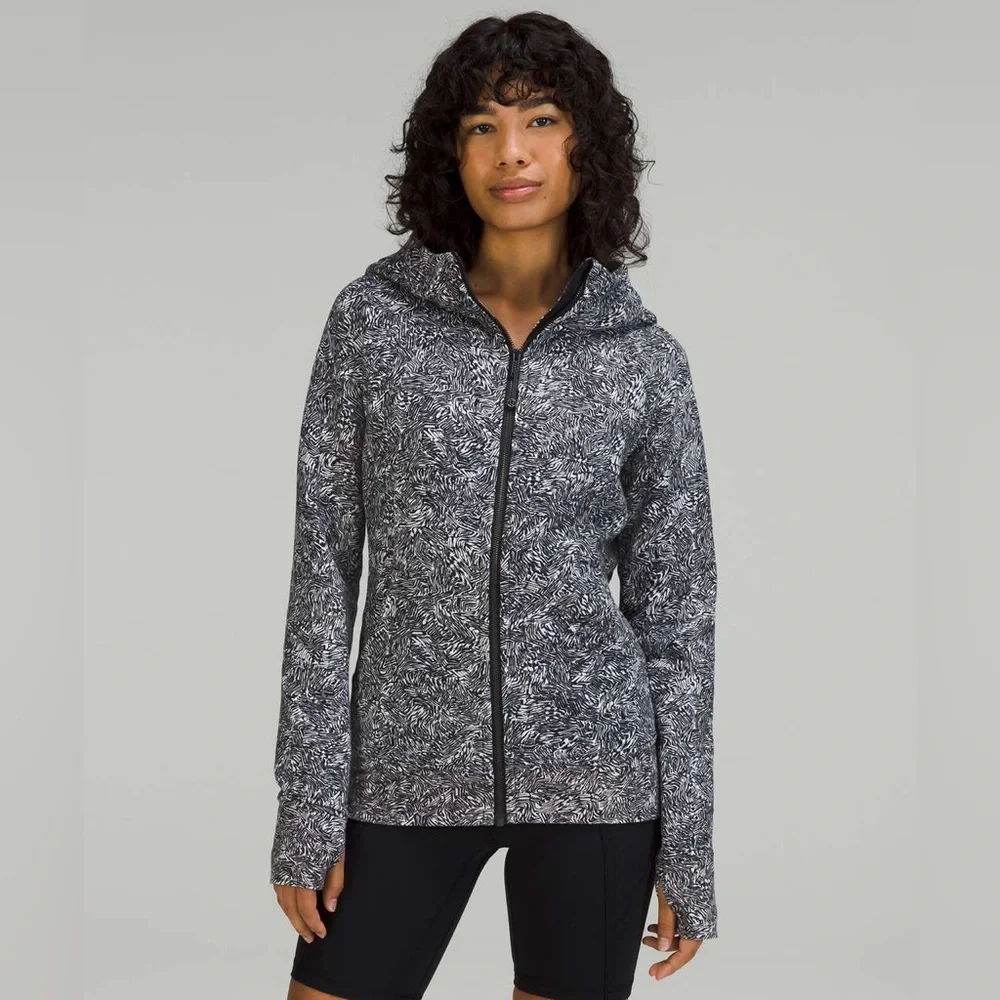Lululemon Scuba Full-Zip Hoodie, Offbeat Alpine White Black, size 18